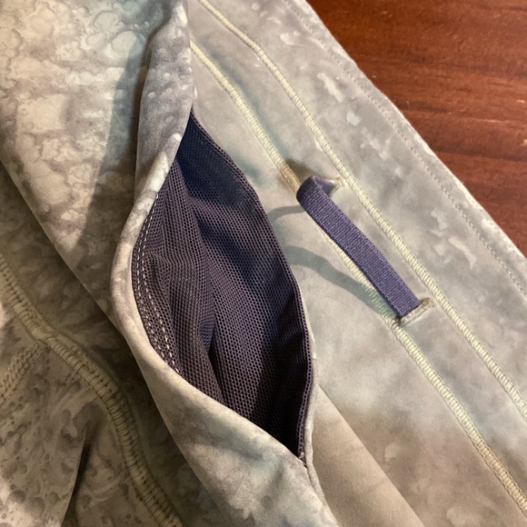 NEW LULULEMON FULL LENGTH HIGH WAISTED YOGA PANTS🍋 - Picture 13 of 16